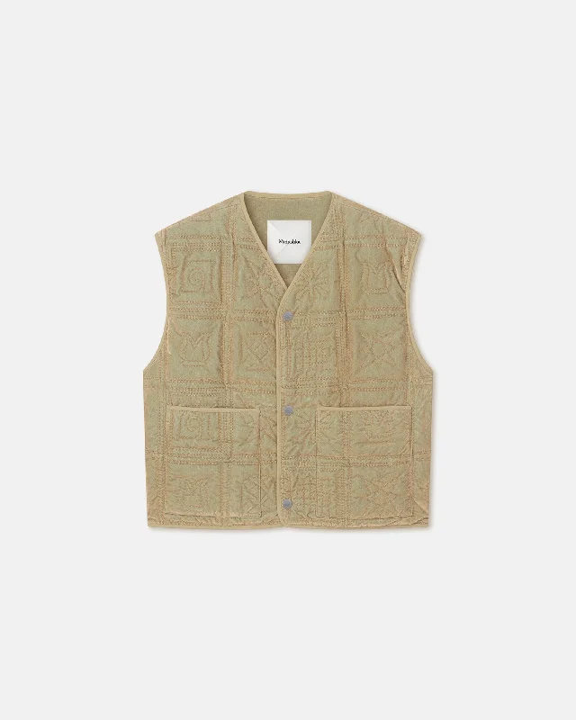 Fashionable and casual Elvio - Quilted Tech-Velvet Gilet - Iridescent Khaki