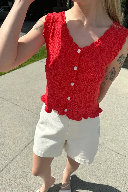 Personalized Design CROPPED SCALLOPED KNIT TANK
