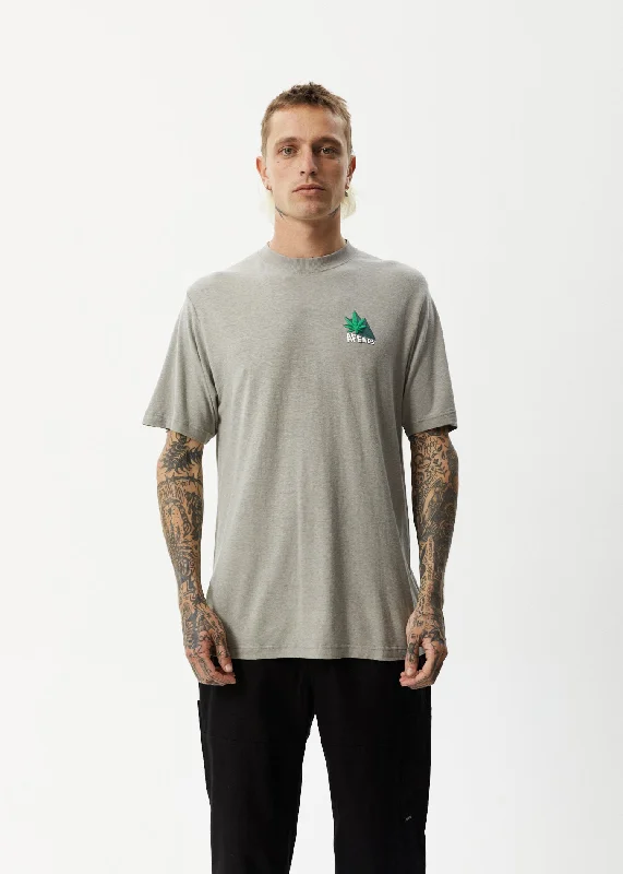 Must-have For Autumn And Winter AFENDS Mens Crops - Retro Logo T-Shirt - Olive