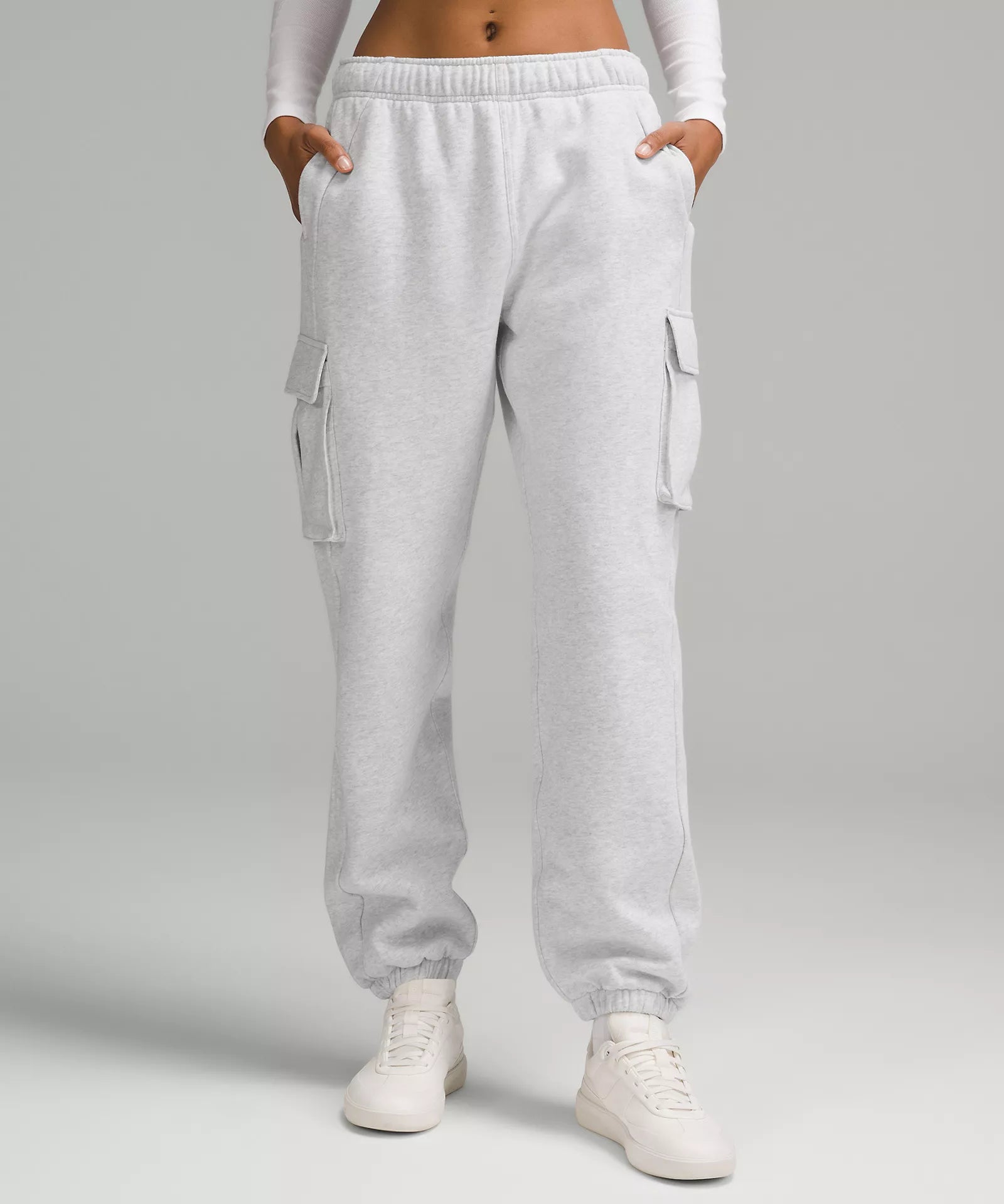 Energetic Scuba Oversized Mid Rise Cargo Jogger 31" | Heathered Core Ultra Light Grey