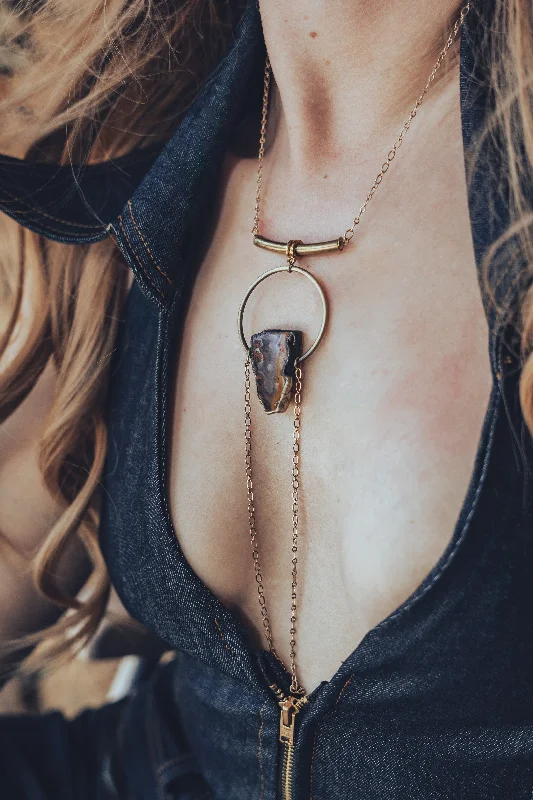 Chic Relaxation Agate Plunger Necklace
