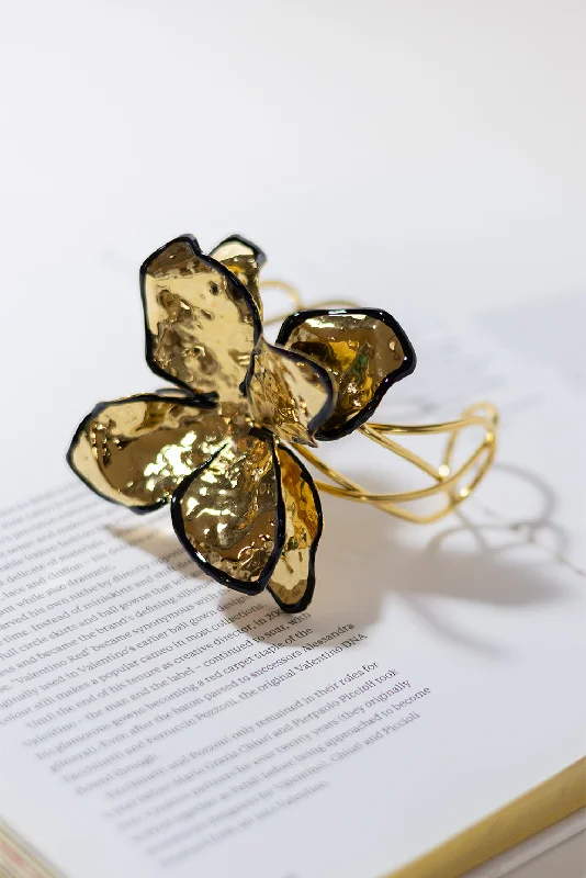 Trendy Traveler GOLD PLATED PARADISE FLOWER BRACELET