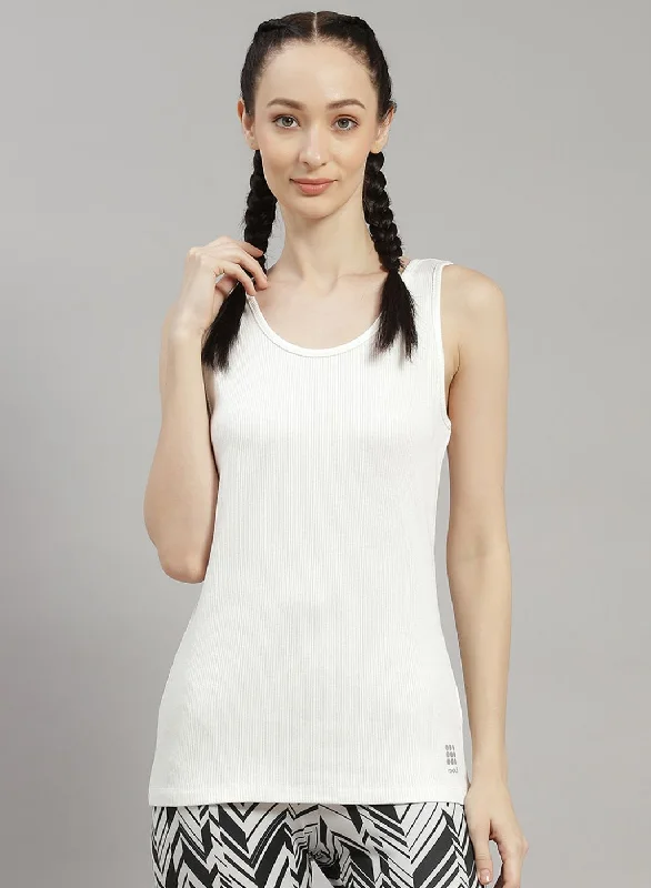 Sports And Leisure Women White Solid Top