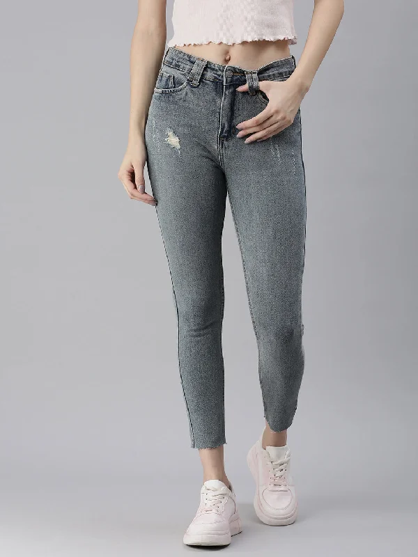 Denim Design Women's Blue Solid Slim Fit Denim Jeans