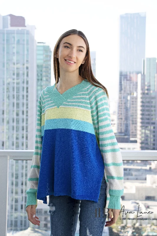 Boutique style One Dance Women's Lightweight V-Neck Hi Lo Sweater