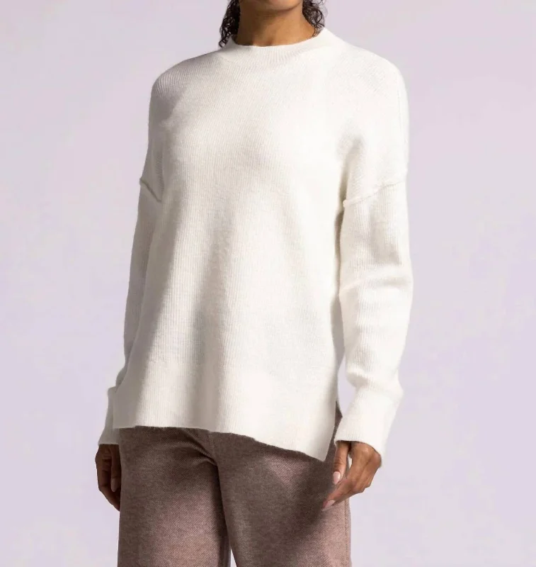 Relaxed Style Vance Sweater In Snow