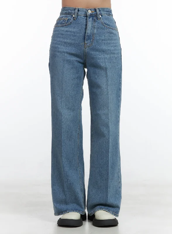 Easy Chic Aubrey Washed Classic Straight-Fit Jeans OO421