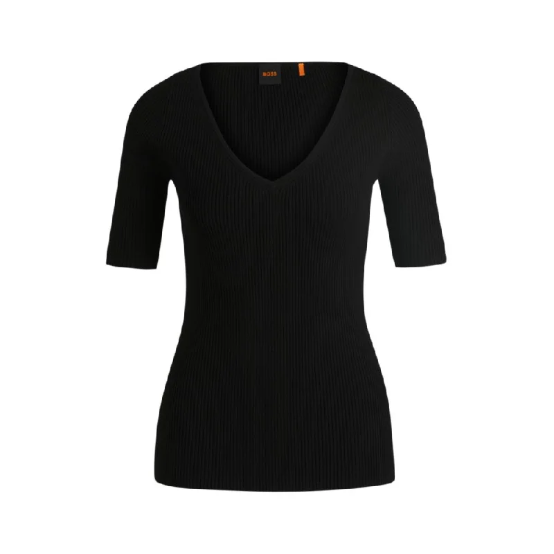 Soft Looks Knitted sweater with V neckline in slim fit