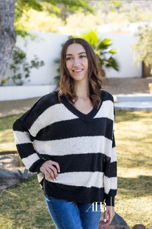 Retro Dress Cookies & Cream Women's Thick Stripe Sweater