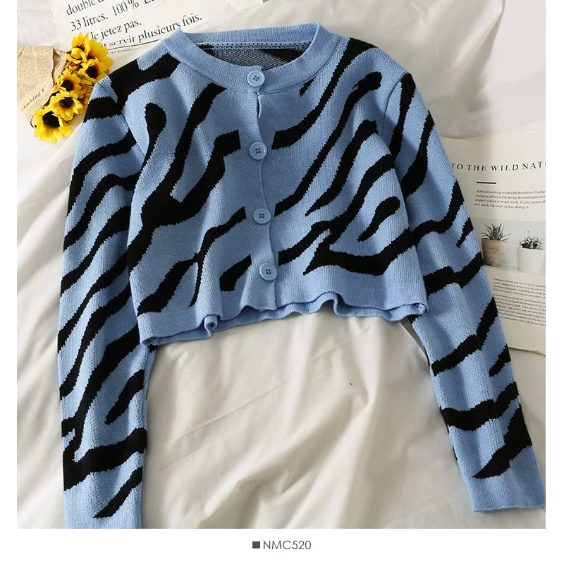 Fashionable In The Times French minority crew neck single breasted cardigan short sweater  1898