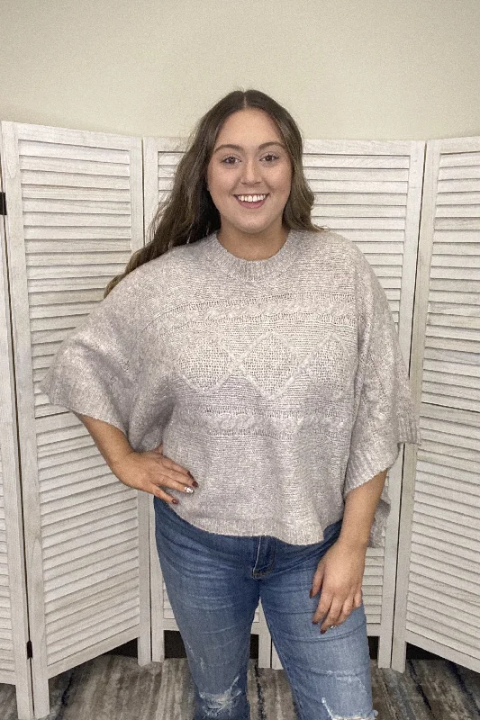Chic Outfits Secret Touch Women's Two Tone Cable Knit Cropped Sweater