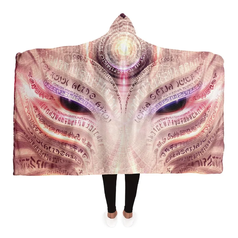 Breezy Style Wolfheart Hooded Blanket