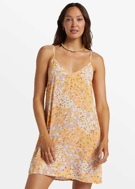 Stunning Fashion 90's Babe Strappy Dress - Peach Whip
