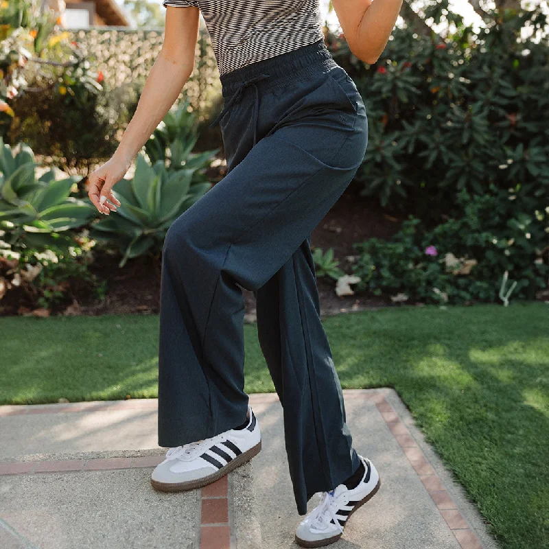 Fresh And Elegant Audrey Trouser, Heather Cobalt