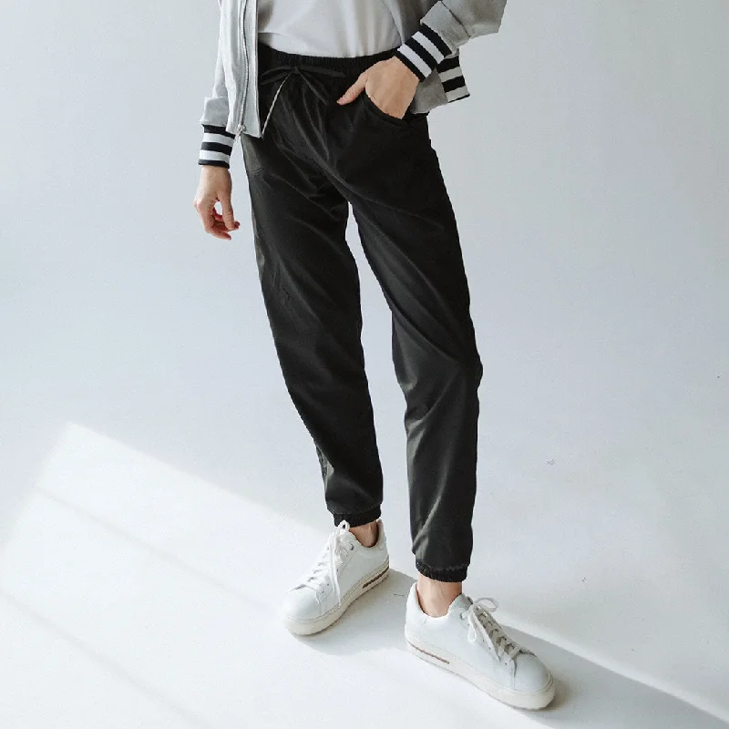 Basic Version Everywhere Joggers, Black